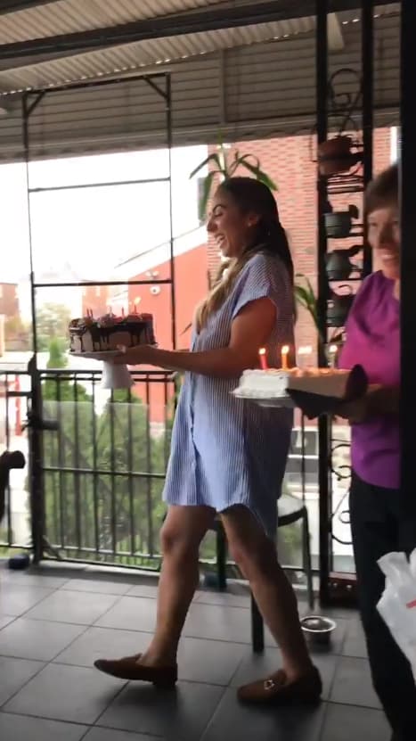 El domingo continuó la fiesta, aunque ahora lo celebraron con la familia de Steve.