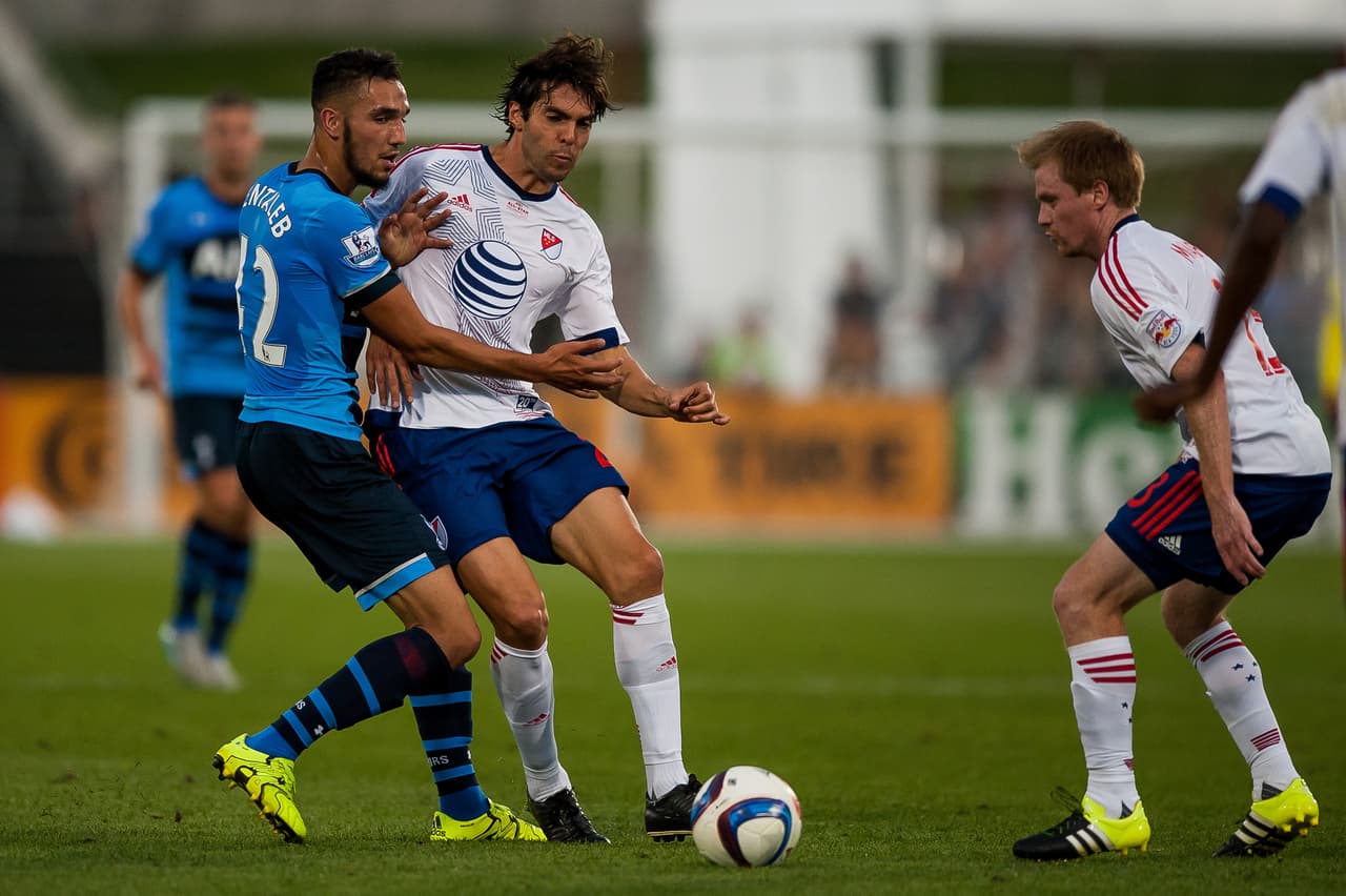 Para 2015, la MLS contaba con un gran número de jugadores de renombre, incluyendo al brasileño Kaká. Aun así, el cuadro de la MLS cayó por 2-1 ante los Spurs.