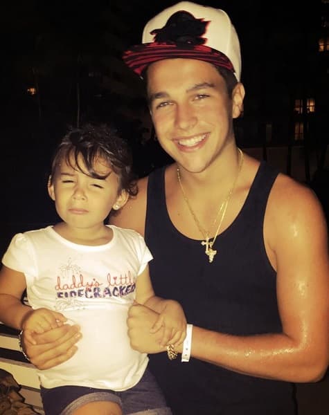 Austin también compartió un momento con sus seres queridos.