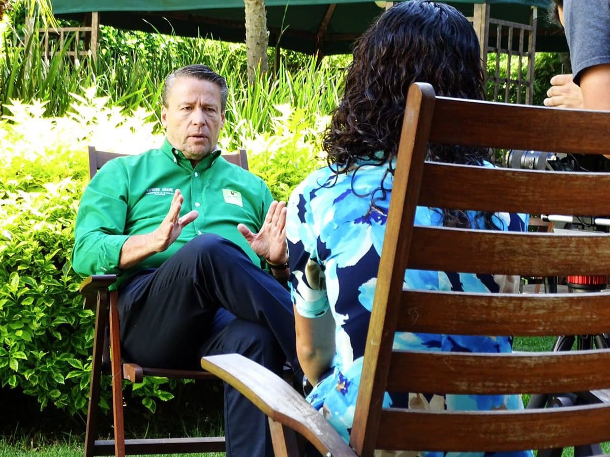 “Mi familia no entraba a casa, pero (le decía) '
<b>no me puedes prohibir que los vea afuera</b>' […] Ellos (sus hijos) también se dieron cuenta, les hablaba pestes de mi familia", expresó.