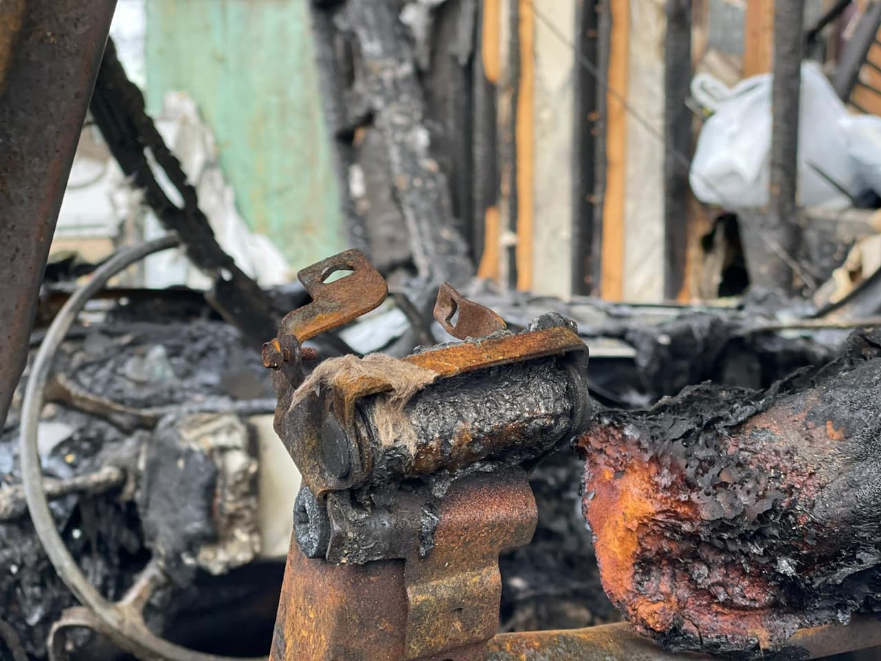 El fuego se extendió rápidamente el pasado 20 de enero en la vivienda del 1743 de Withe Memorial Church Rd. en Willow Spring, Carolina del Norte.