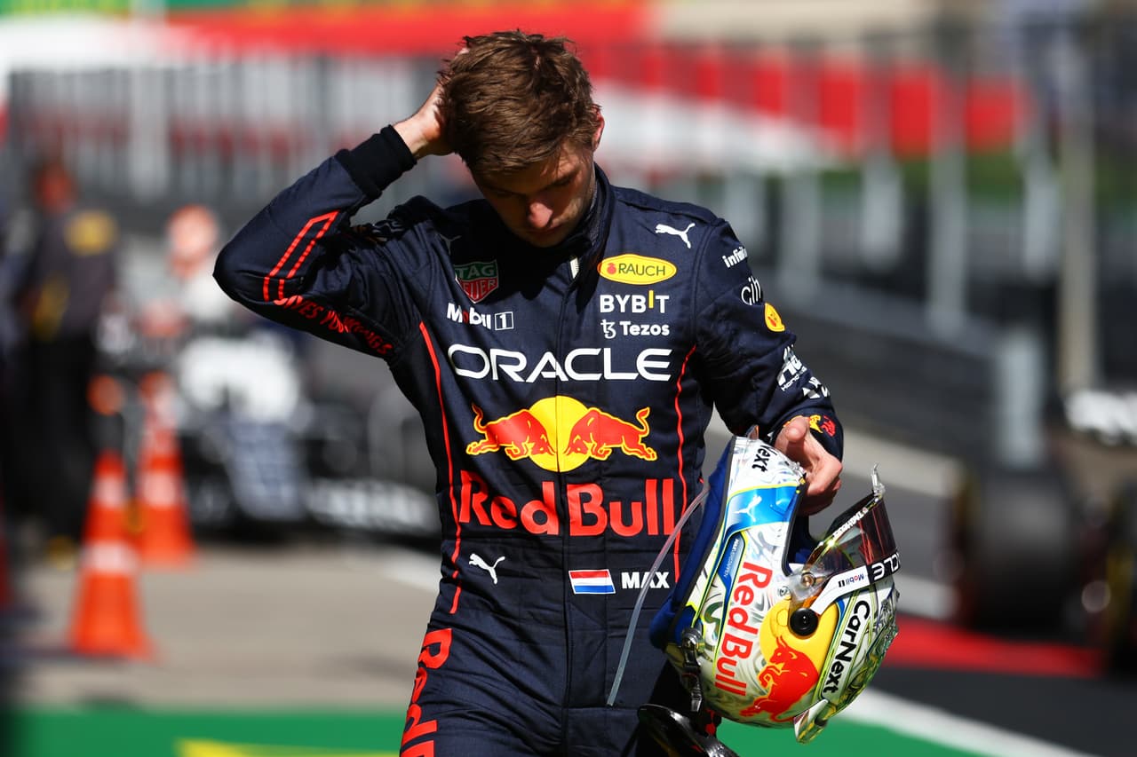 Charles Leclerc conquistó el GP de Austria por delante de Max Verstappen y Lewis Hamilton, en una carrera donde el mexicano Checo Pérez abandonó varias vueltas después de un roce que tuvo con George Russel, quien fue sancionado, y en la que Carlos Sainz también abandonó por una falla en el motor.