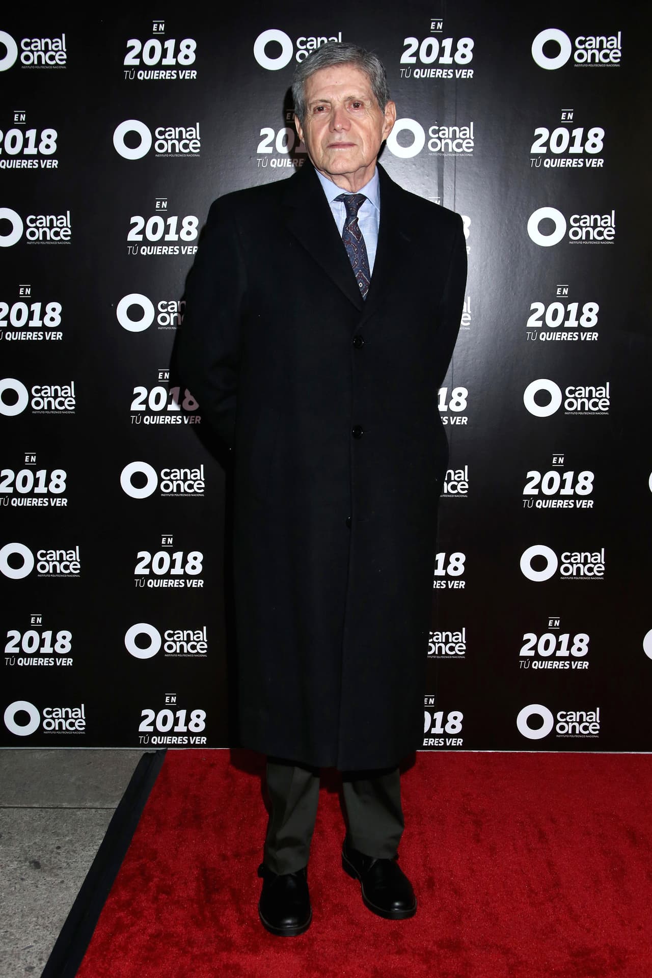 Sobre la recuperación que lleva ante la caída que sufrió hace un año, su hijo detalló que el artista "está bien".
<br>