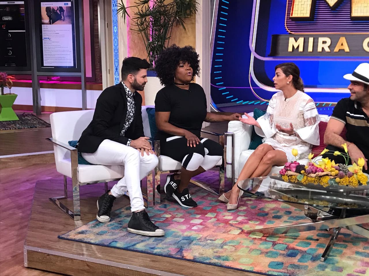 Todos le dieron la bienvenida a nuestra invitada, por primera vez Chikybombom estaba de visita enDespierta América.