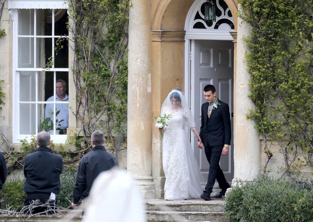 James se casó con su amor de varios años, Anushka Sharma.