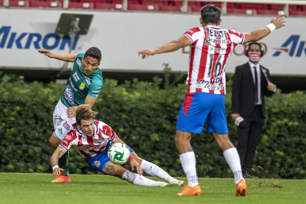 León se lleva el empate 1-1 en el Estadio Akron y se regresan con una leve ventaja a casa.