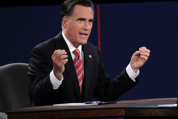 Romney felicitó a Obama por la muerte del líder de Al Qaeda, Osama Bin Laden, pero consideró que Estados Unidos "no puede ir matando para salir de este desastre".