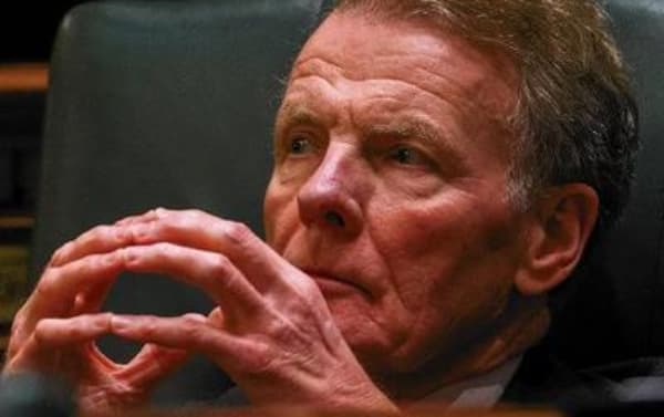 La compañía ComEd deberá pagar $200 millones por un "esquema de soborno" que involucra al legislador Michael Madigan