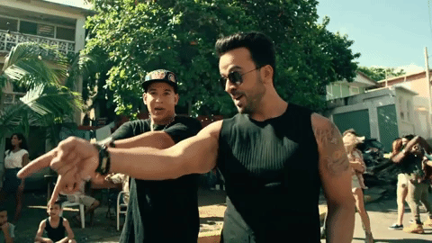 De acuerdo con información de Univision, a finales del verano de 2017 ambos se vieron implicados en rumores y posteriormente, en situaciones que hicieron notorio que entre Fonsi y Daddy Yankee no todo era camaradería como los vimos en el videoclip de 'Despacito'.