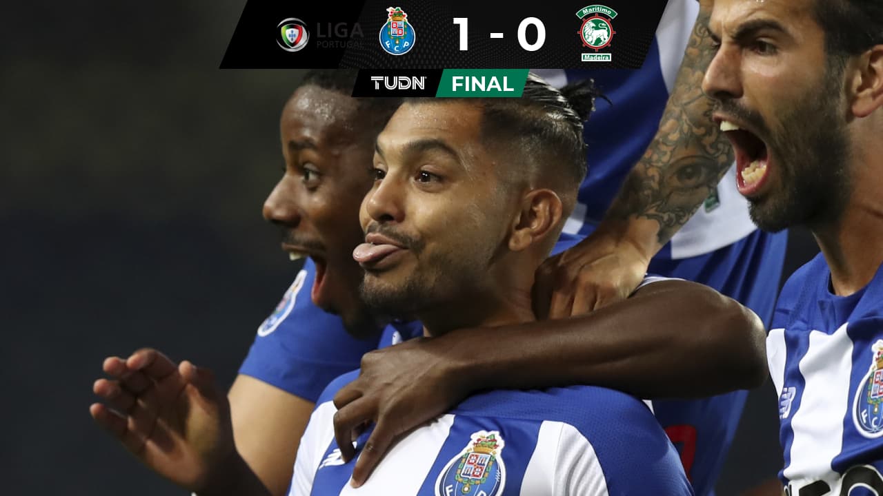 Golazo de 'Tecatito' Corona devuelve liderato al Porto