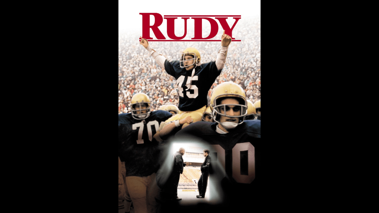 'Rudy' (1993) | Sean Astin interpreta a Rudy Ruettiger que soñaba con jugar al fútbol junto al estimado Notre Dame Fighting Irish, a pesar de ser demasiado bajo para el juego. Es una película basada en hechos reales.