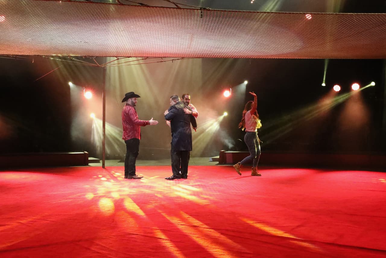 Como solo ellos saben hacerlo.