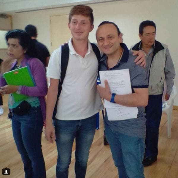 Pero este 2018 el jovencito de 19 años regresa a la serie 'Vecinos' al lado de sus compañeros, así luce actualmente.