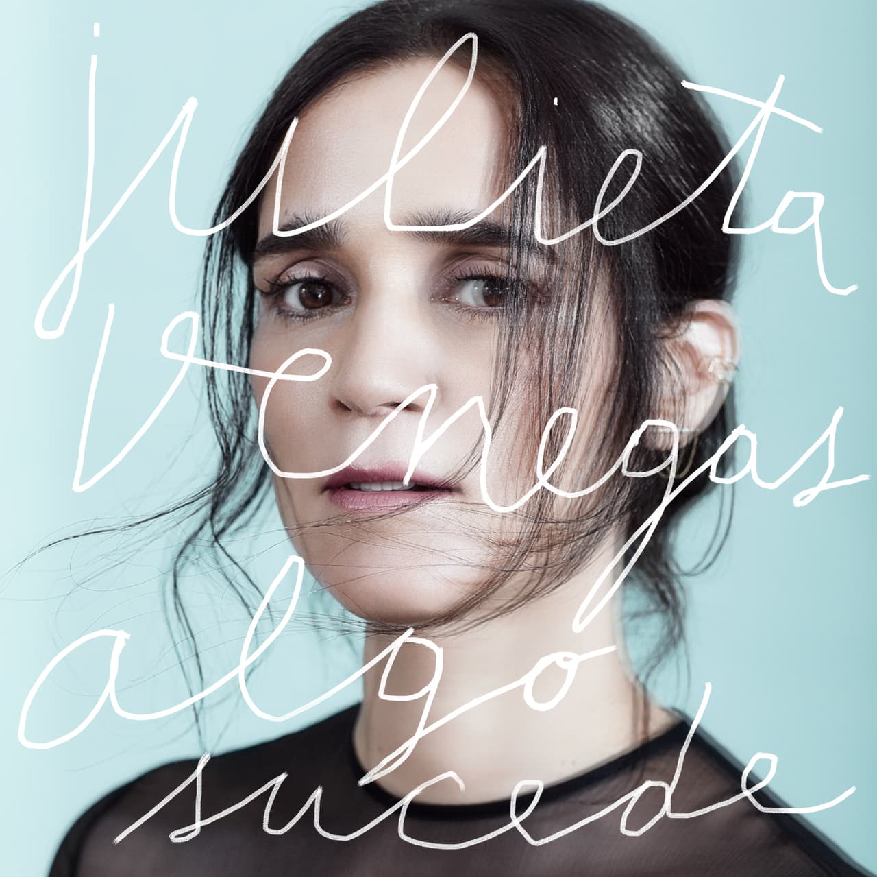 Con su disco 'Algo Sucede', Julieta resultó nominada en dos categorías Mejor Álbum Pop/ Rock y Álbum del Año.