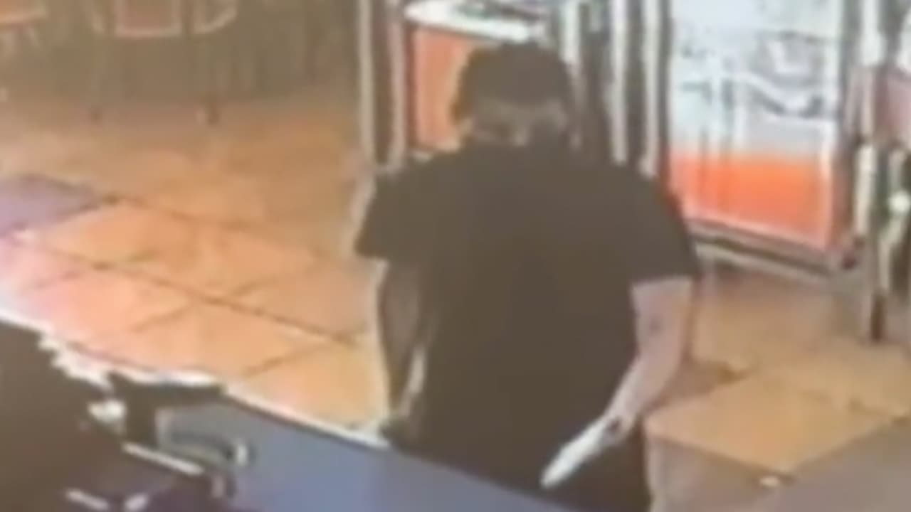 "¡Este es mi primer robo!": policía busca a un sospechoso de intentar robar un restaurante en Houston 