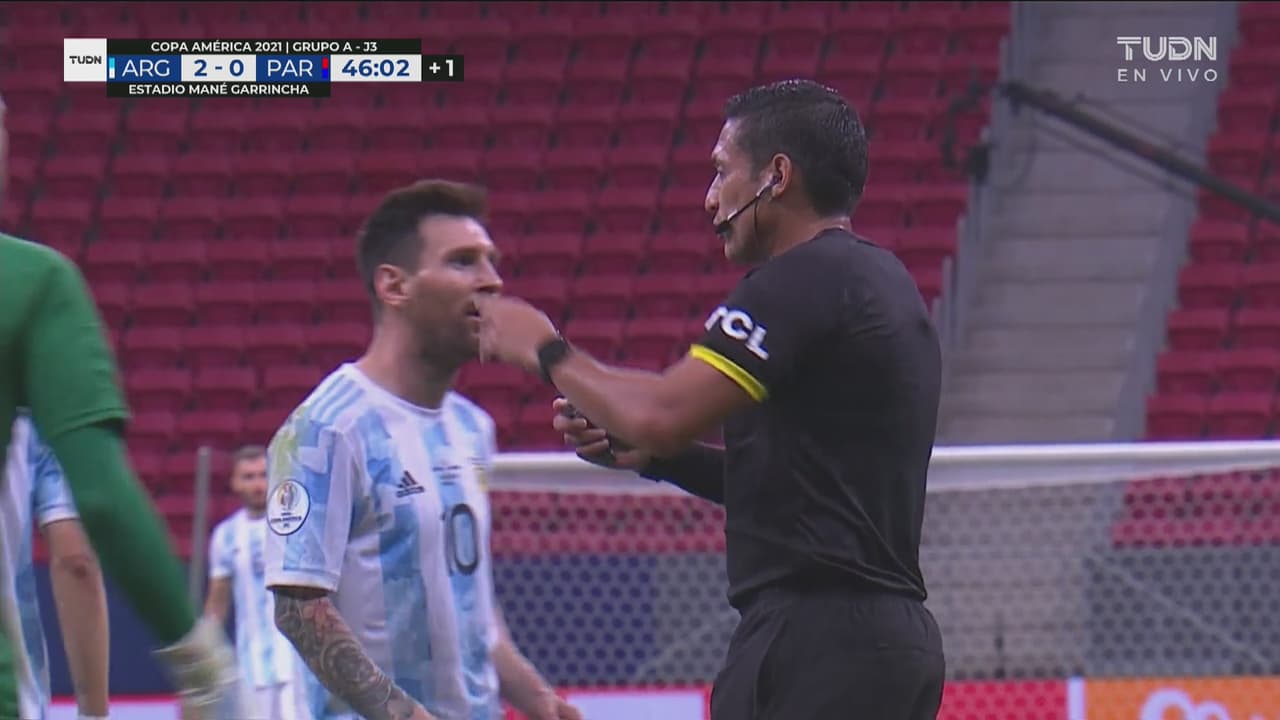 ¡Se le anula gol a Argentina por fuera de lugar de Messi!