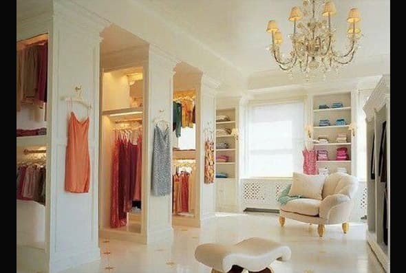 La cantante ha contado que tiene miles de dólares invertidos en el guardarropa.