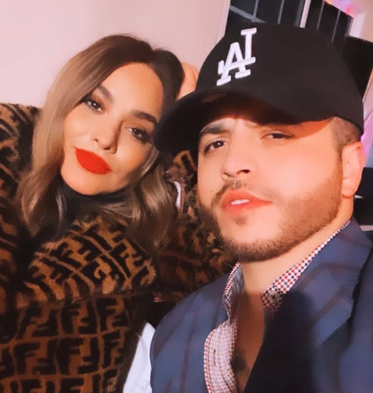 "
<b>Él vio el peor momento de mi vida</b>. Cuando una persona te hace sentir bien, creo que debes darte la oportunidad de conocerlo, pero no somos novios", aseguró a la revista en ese entonces.
<br>