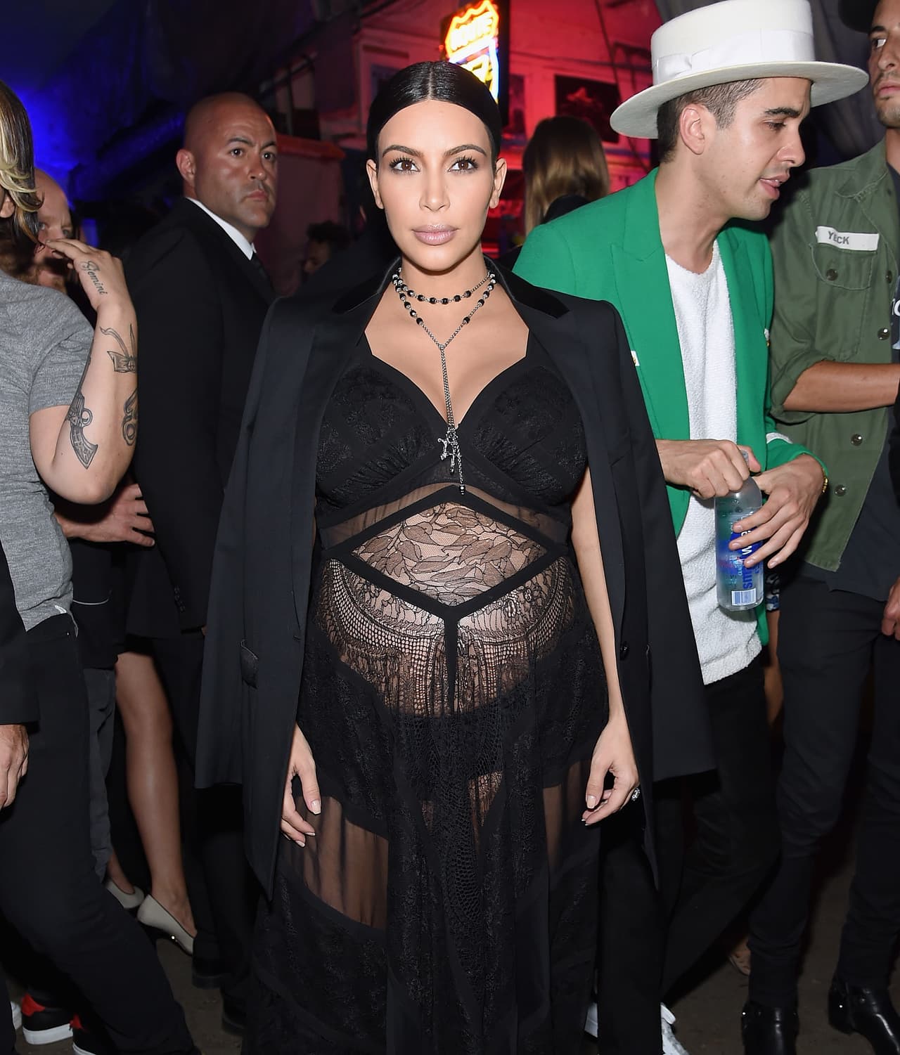 En entrevista con Ellen DeGeneres la estrella de TV reveló que ya tiene una opción para su hijo.