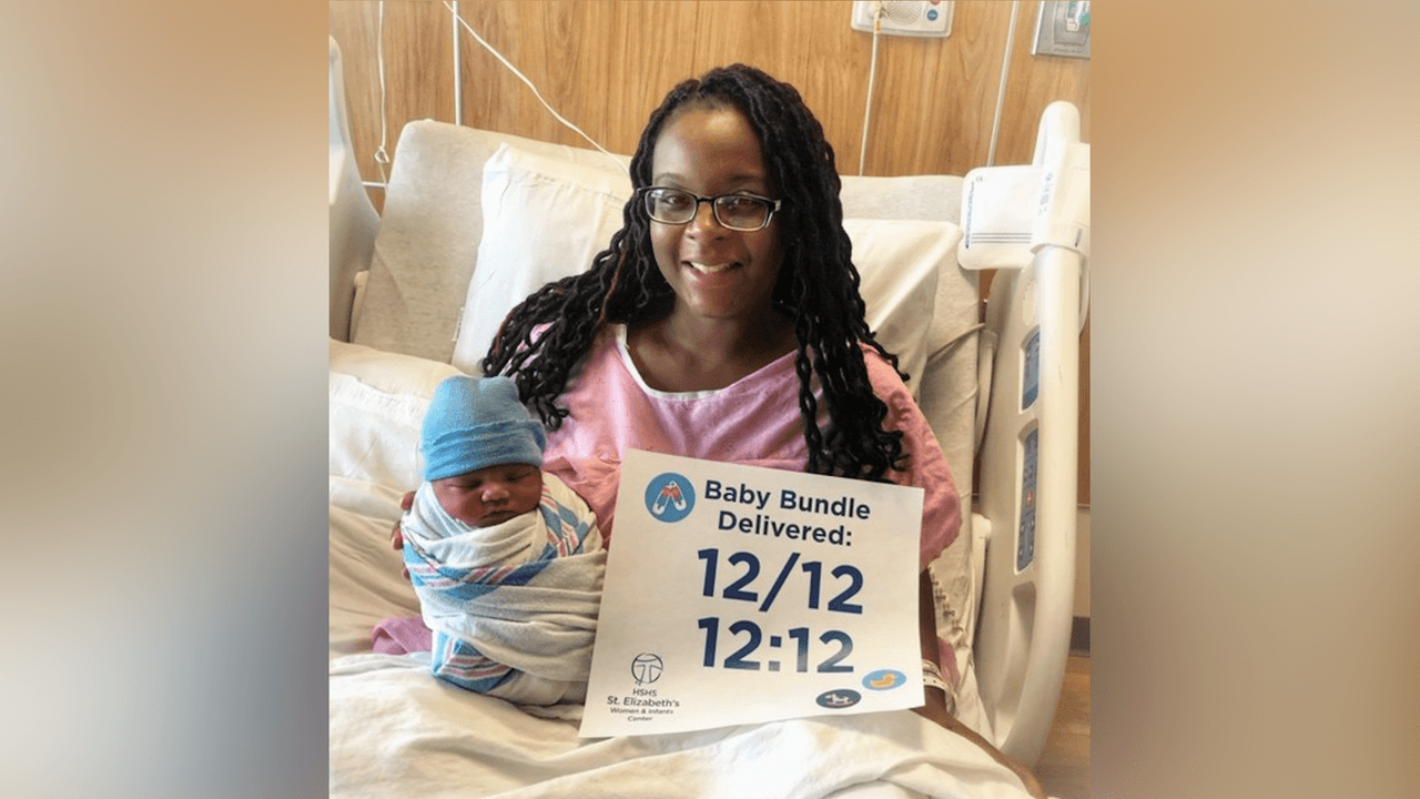 Nace bebé en Illinois el 12 de diciembre a las 12:12 am, durante la última luna llena de la década