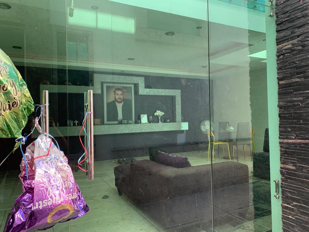 Todos son elementos que pretenden inmortalizar el estilo de vida de los capos del narcotráfico.