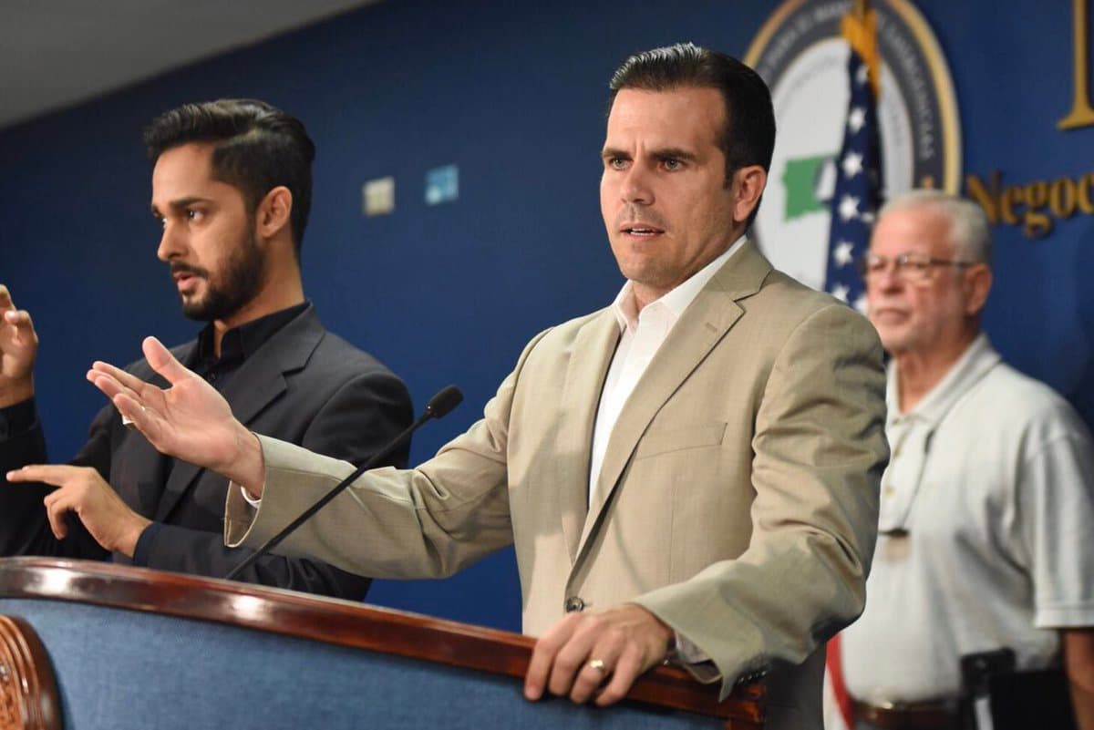 Puerto Rico mantiene las medidas preventivas y pide no subestimar el impacto de Beryl en una isla tan golpeada por el huracán María