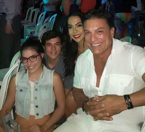 En este sentido, Ríos reiteró: "[...] Como ustedes saben yo también lo que más disfruto es ser súper papá y Lucian es súper mamá y, aquí estamos disfrutando el proceso de la súper familia [...]".