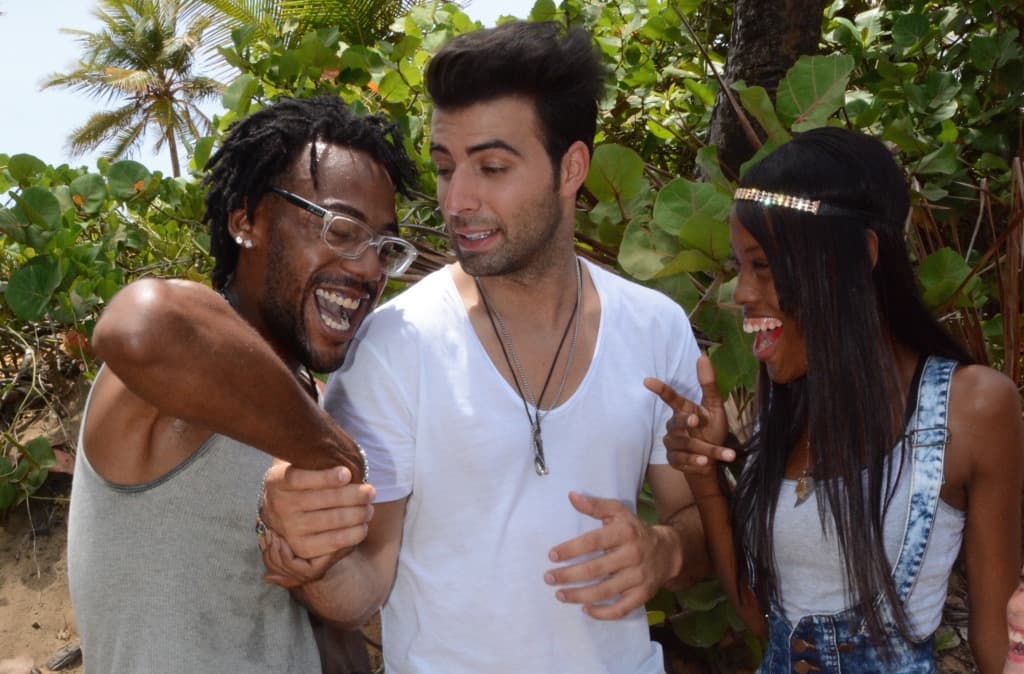Jencarlos Canela se fue hasta Puerto Rico para grabar su nuevo video.