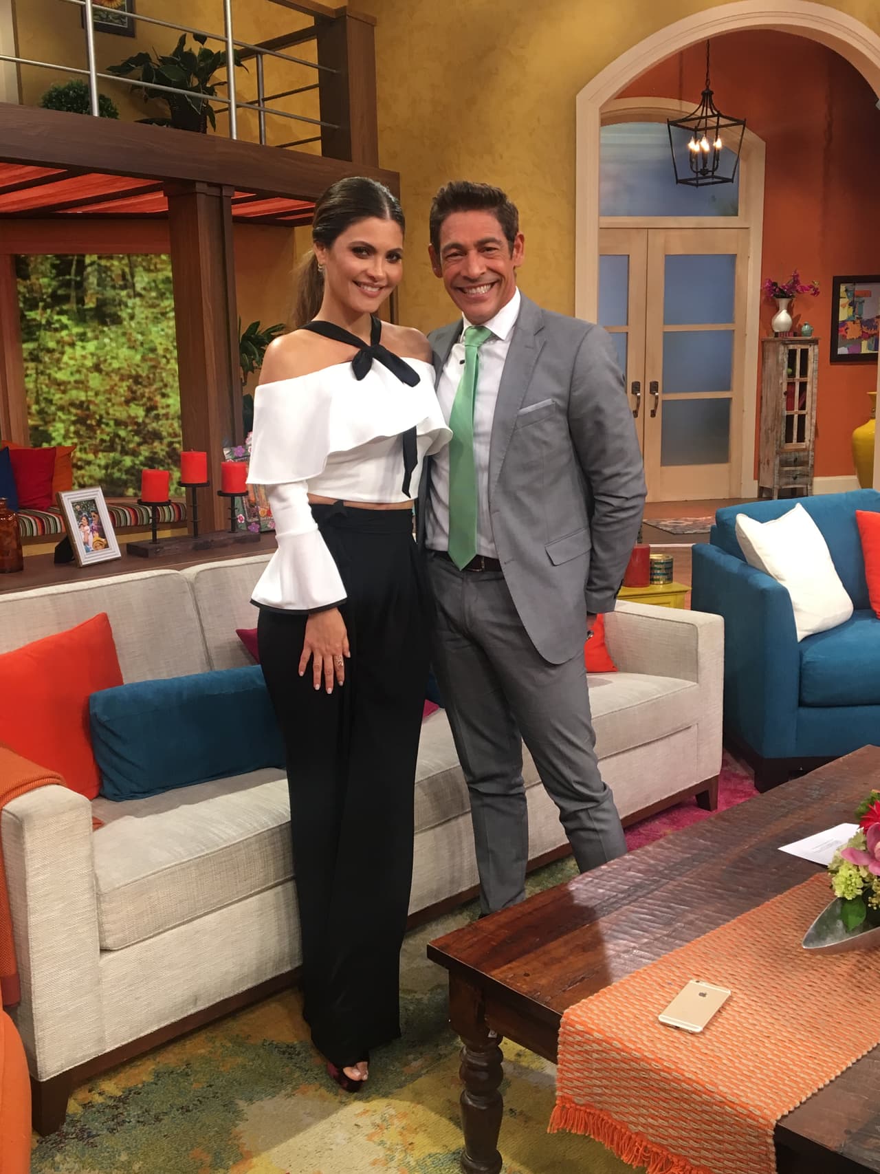 Cuando Chiqui Delgado llega a la casita de Despierta América, todos se vuelven locos por tomarse una foto con ella.