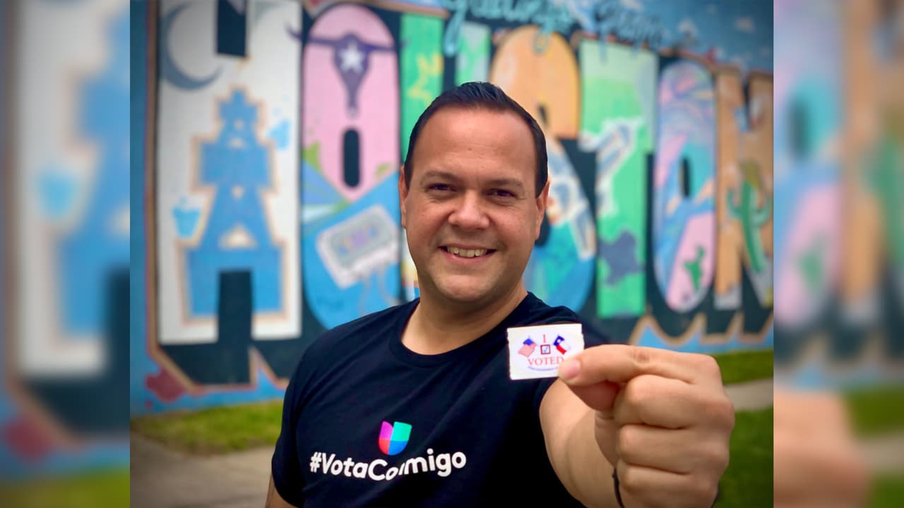 "Es tu derecho, es tu poder, es tu voto. ¡Sal y úsalo!": 
<b><a href="https://www.univision.com/local/houston-kxln/jose-alberto-irizarry">José Alberto Irizarry</a></b>, reportero de Noticias 45.