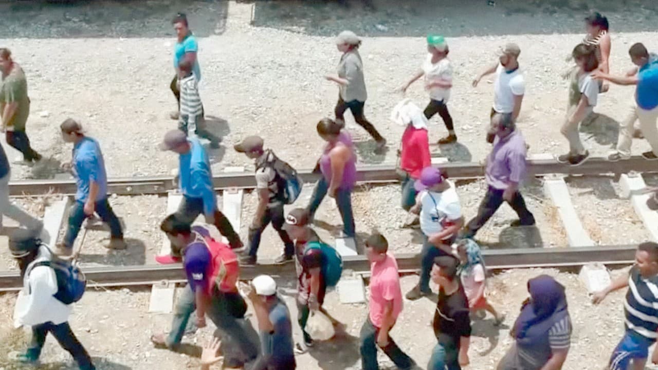 Qué es la 'opción nuclear' que Trump exige que usen los republicanos para proteger la frontera