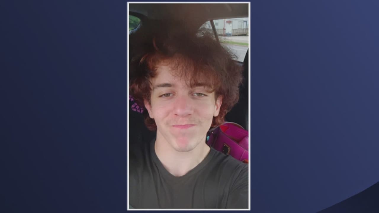 Buscan a un joven de 16 años que desapareció mientras nadaba en Surfside