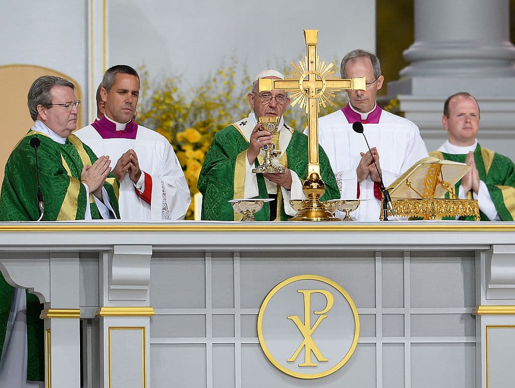 El Papa Francisco ofició una Misa Papal en el Benjamin Franklin Parkway el 27 de septiembre.