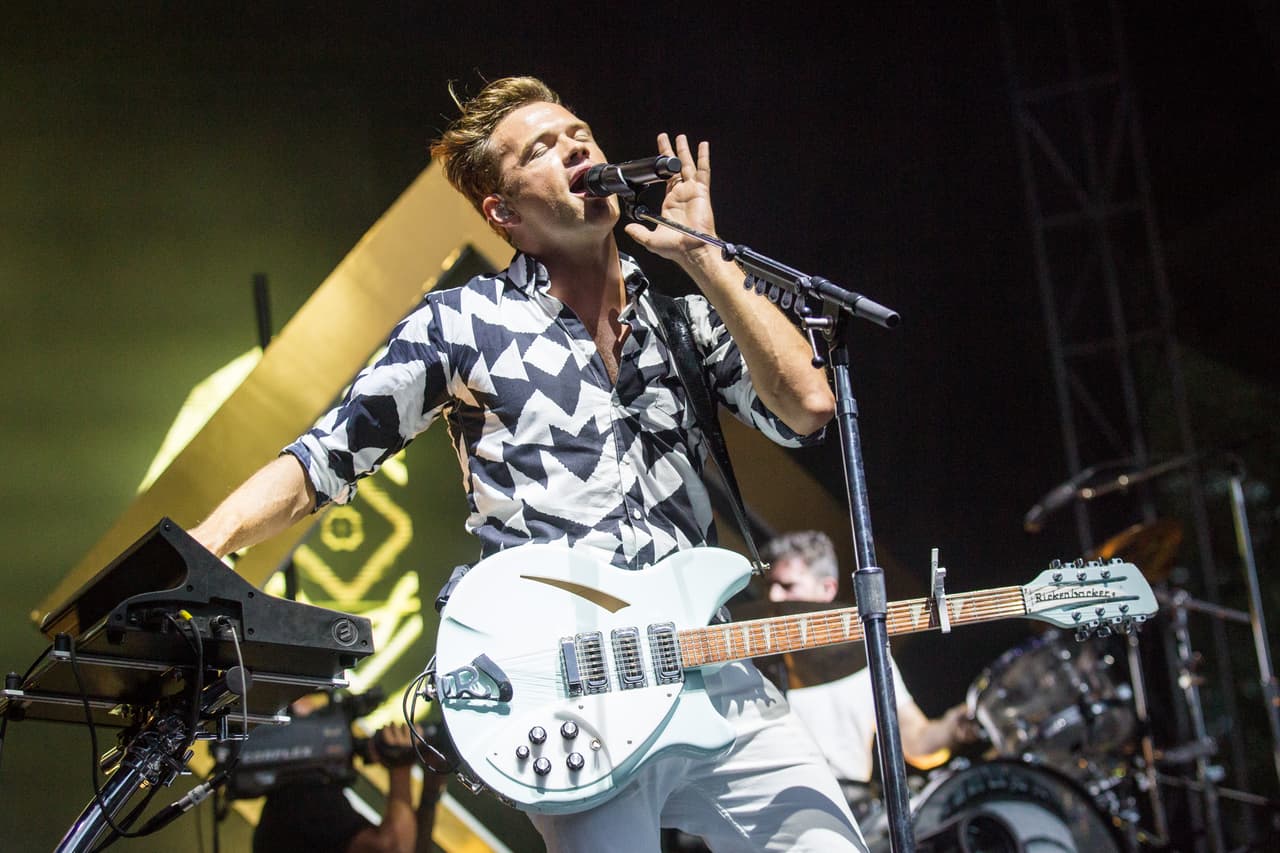 Ambiente del tercer día de conciertos de Lollapalooza 2016. Mira fotos de las actuaciones de Red Hot Chili Peppers y muchas estrellas más. Además del ambiente en el Grant Park.