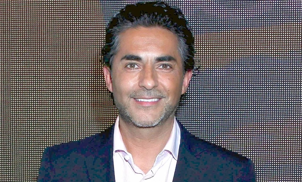 "Yo he vivido tres crisis de matrimonio. La primera es cuando ya tú vas casado, todo era los niños, era mucha la presión y empiezan a haber desacuerdos entre nosotros", recordó Araiza. 
<br>