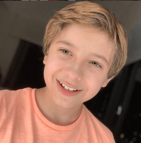 En Instagram acostumbra a compartir sus mejores momentos y frases para motivar a sus fans, cuenta con más de 27 mil seguidores.
<br>