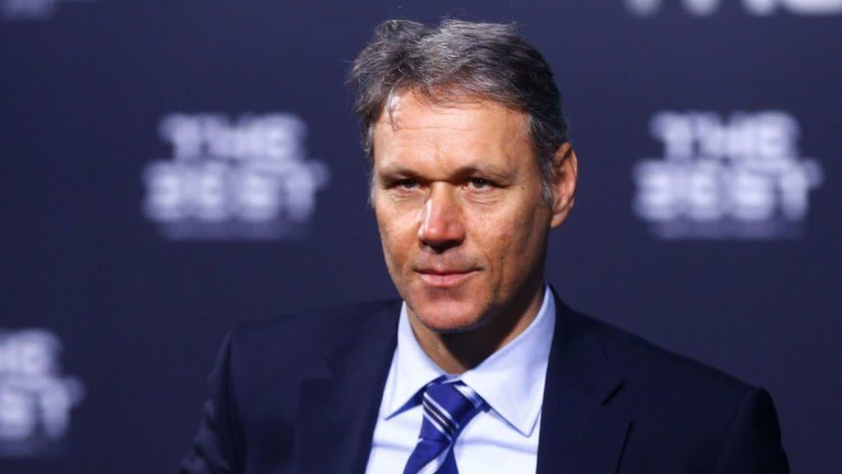 Van Basten le pega a Messi y Griezmann y dice que juegan como "pasteleros"