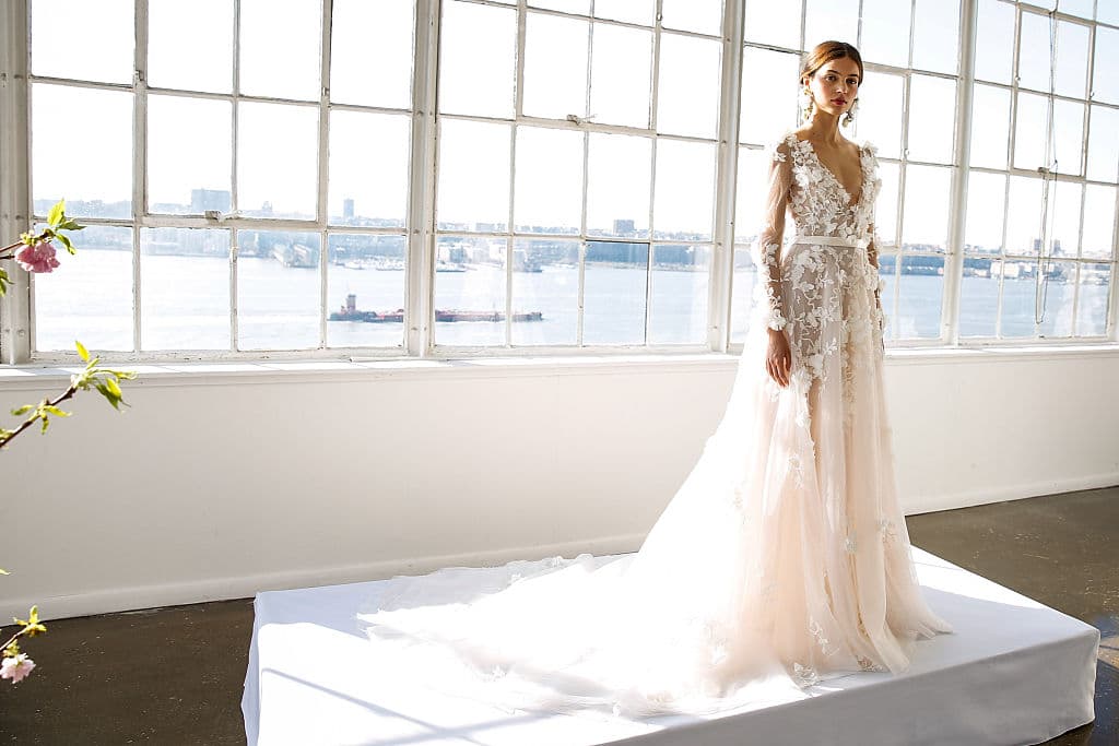 Escandalosos vestidos de novia (para las más arriesgadas)