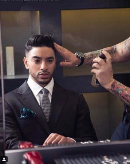 "Pasé por un período en el que me sentí muy abrumado. Me centré en todos los comentarios negativos que recibía y solo quería desaparecer ", dijo.