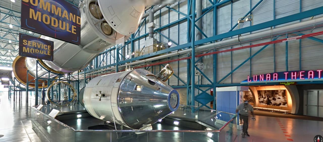 Kennedy Space Visitor Complex - Adéntrate en la historia de los vuelos espaciales, comparte con astronautas reales y sé testigo del transbordador espacial Atlantis.