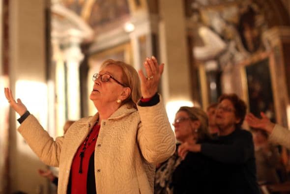 En las principales calles de la ciudad el movimiento es constante.
