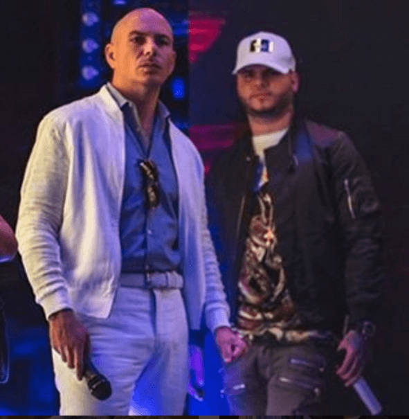 El intérprete de 'I Know You Want Me' hará un dueto muy intenso junto a Farruko.