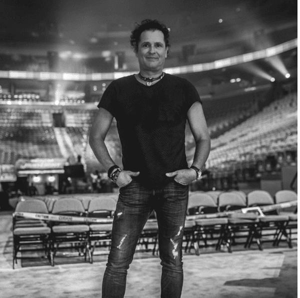 Carlos Vives es como el niño del cumpleaños, se divirtió en cada momento de los ensayos y así lo hará en cada minuto de su homenaje.