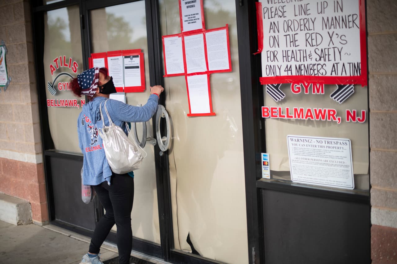 Gimnasio de Nueva Jersey que desafió la orden de cierre por coronavirus deberá pagar casi $130,000 en multas