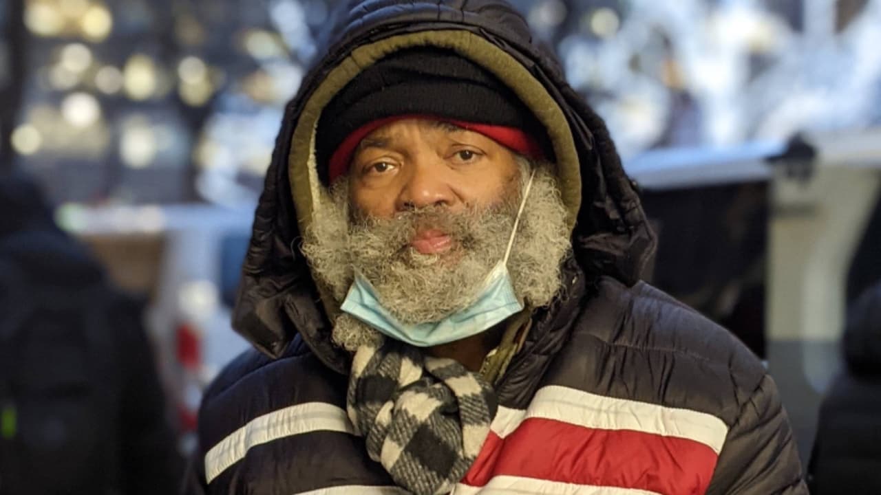 Máximo histórico: aumenta el número de personas sin hogar durmiendo diariamente en refugios de NY