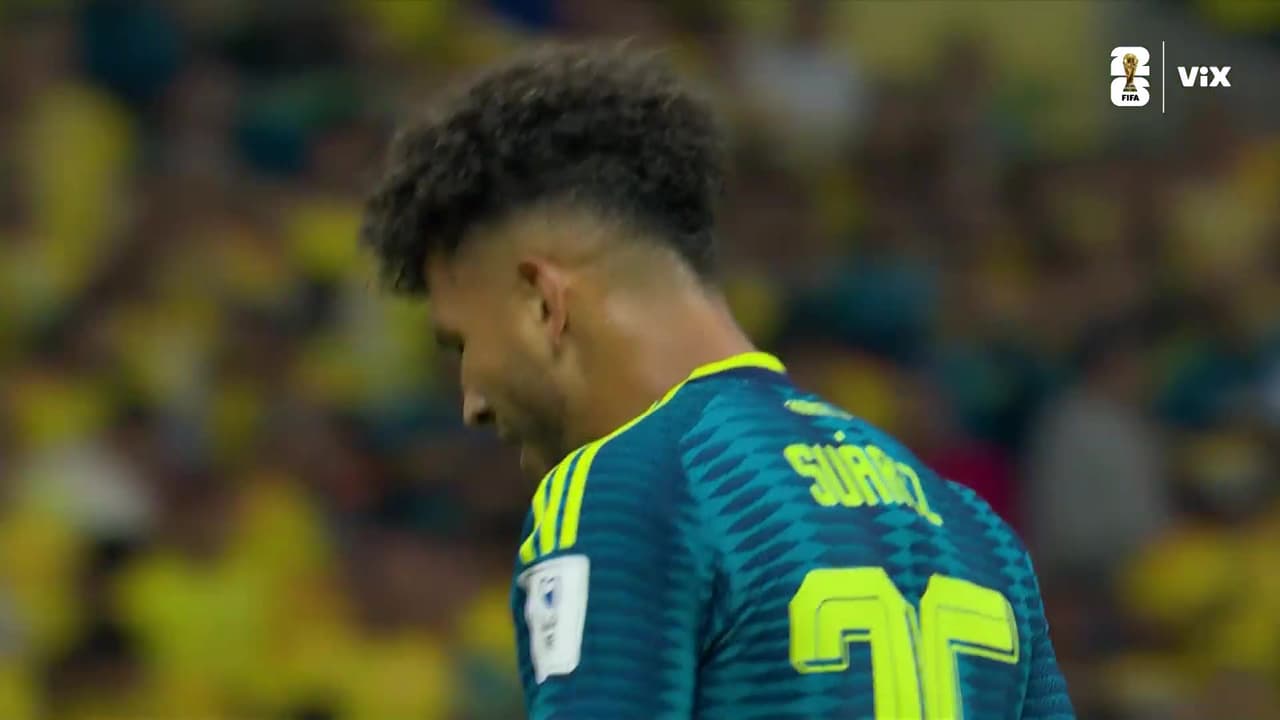 ¡El poste ahoga el grito de gol de Colombia en el Estadio Ciudad de México!