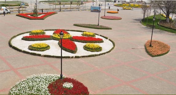 <b>El parque de Hasan Celal Güzel Millet Bahçesi, en Turquía</b>, recibe un reconocimiento honorífico por proporcionar a los ciudadanos de la ciudad de Gaziantep una gama de actividades recreativas y deportivas en un entorno natural.
<br>