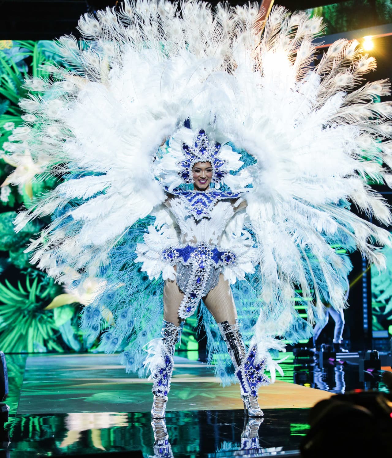 Su composición como la de muchos latinos es mezcla de varios lugares.