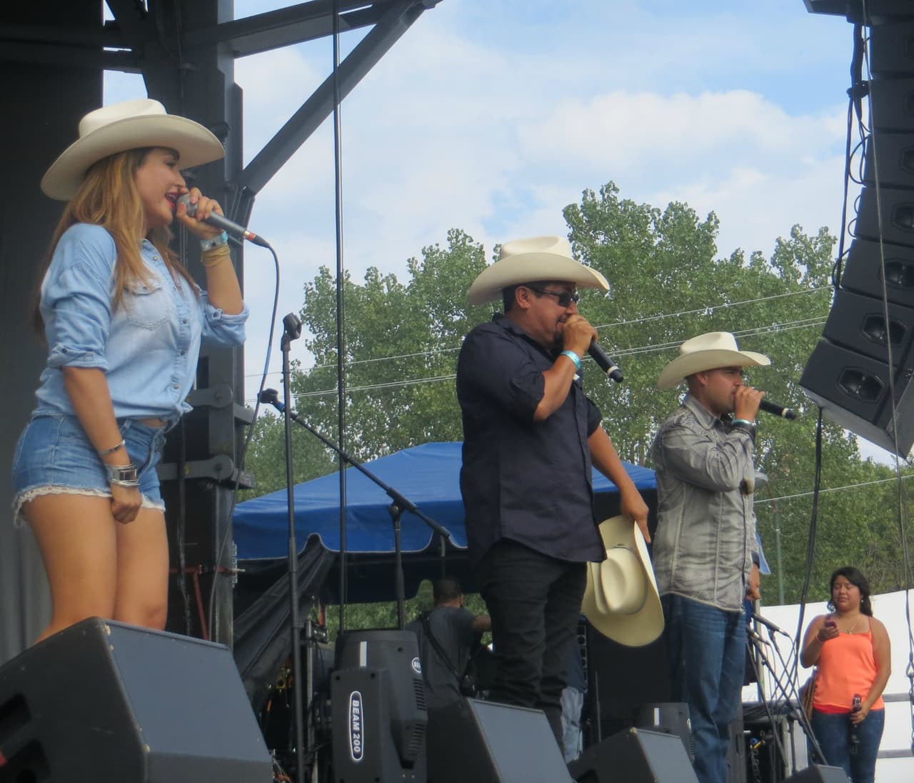 El Bueno, La Mala y el Feo armaron tremendo relajo en Fiestas Patrias 2015 y se la pasaron a todo dar.