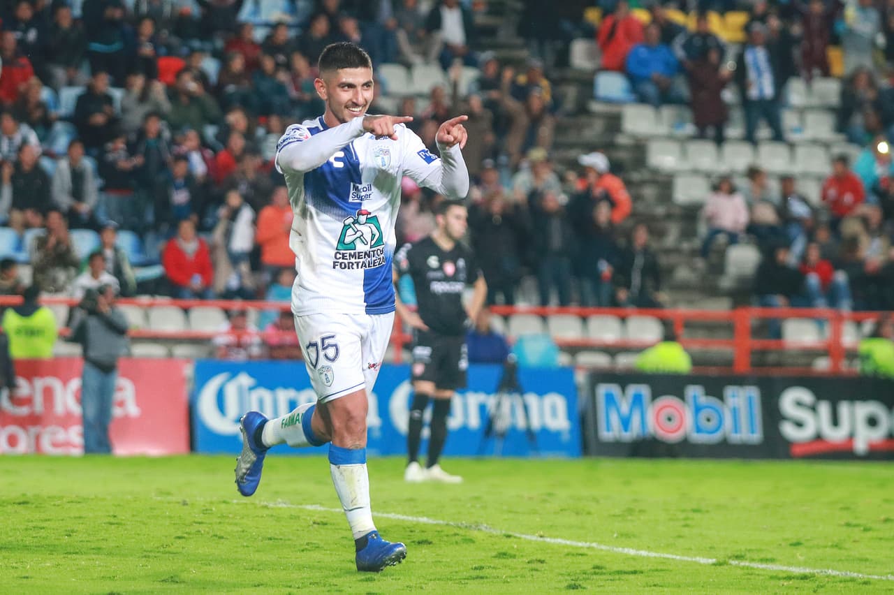 Con pókar de Víctor Guzmán los Tuzos de Pachuca vapulearon 6-2 a Necaxa y se colocan en posición de liguilla.